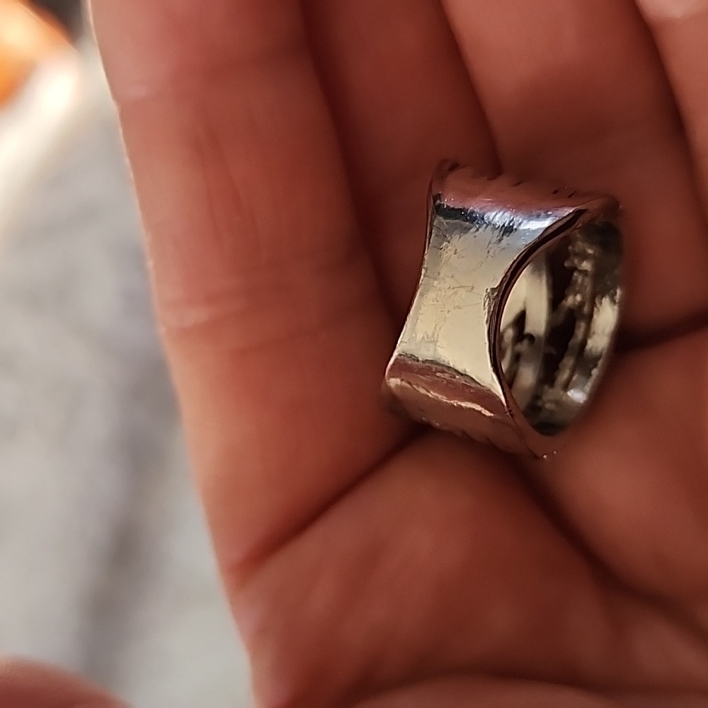 Silver ring - Picture 4 of 5